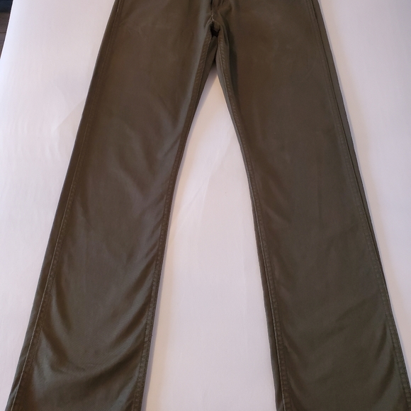 Selling Men's Levi's Green Jeans - Picture 2 of 10